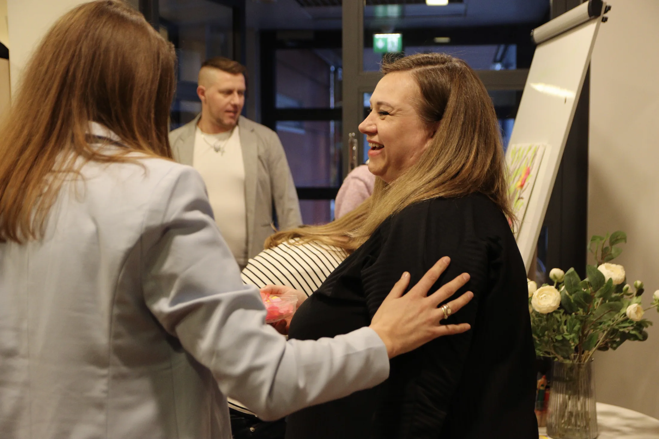 Тепле спілкування людей у CRC Helsinki